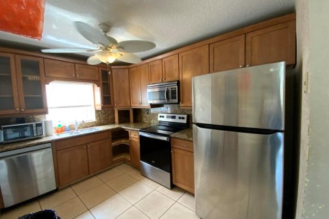 Villa ou maison à vendre à North Lauderdale, Floride: 3 chambres, 103.68 m2 № 2085148 - photo 19