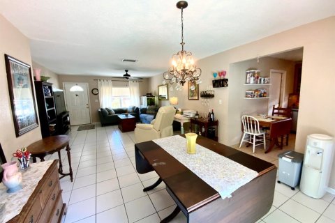 Villa ou maison à vendre à North Lauderdale, Floride: 3 chambres, 103.68 m2 № 2085148 - photo 12