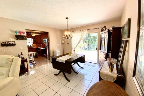 Villa ou maison à vendre à North Lauderdale, Floride: 3 chambres, 103.68 m2 № 2085148 - photo 16