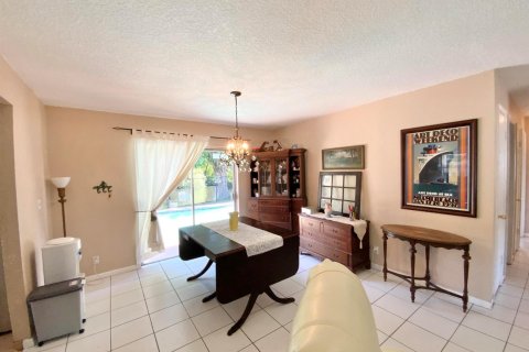 Villa ou maison à vendre à North Lauderdale, Floride: 3 chambres, 103.68 m2 № 2085148 - photo 17