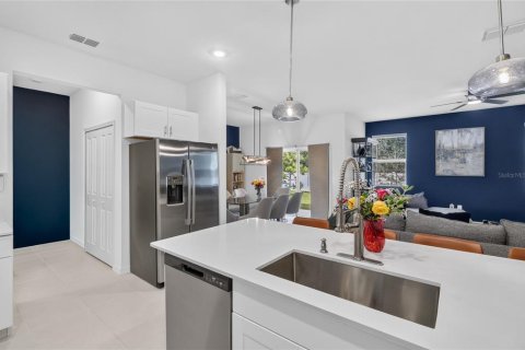 Adosado en venta en Zephyrhills, Florida, 3 dormitorios, 215.44 m2 № 2354781 - foto 14