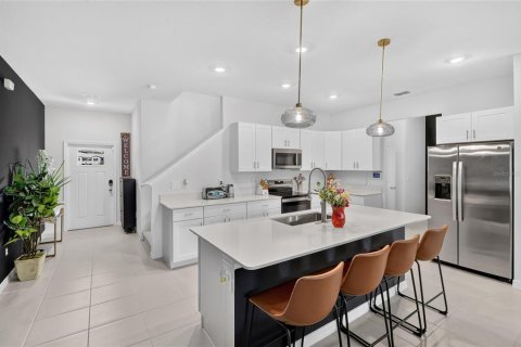 Adosado en venta en Zephyrhills, Florida, 3 dormitorios, 215.44 m2 № 2354781 - foto 8