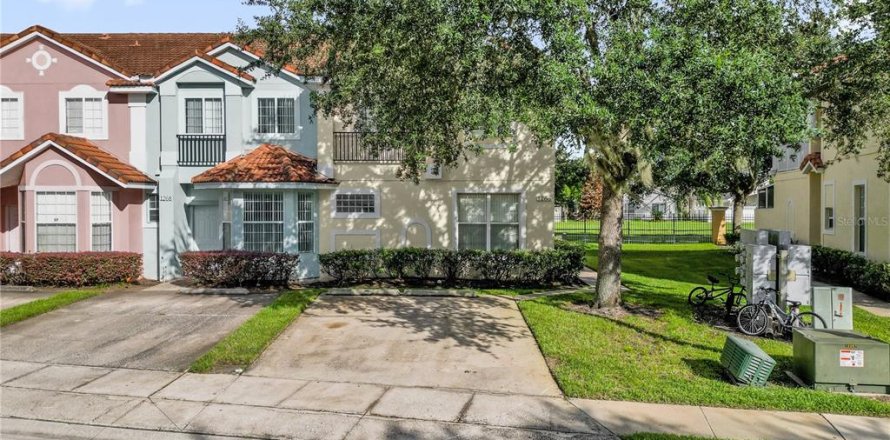 Townhouse in Kissimmee, Florida 4 bedrooms, 152.55 sq.m. № 2388379