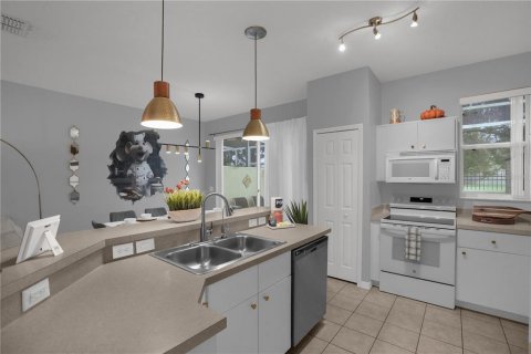 Townhouse in Kissimmee, Florida 4 bedrooms, 152.55 sq.m. № 2388379 - photo 27