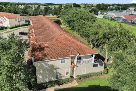 Townhouse in Kissimmee, Florida 4 bedrooms, 152.55 sq.m. № 2388379 - photo 4