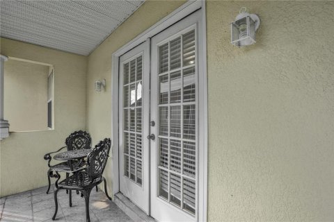 Townhouse in Kissimmee, Florida 4 bedrooms, 152.55 sq.m. № 2388379 - photo 8