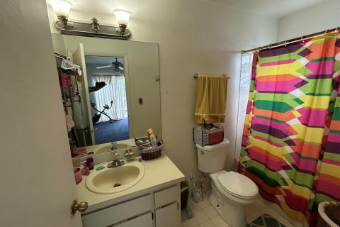 House in Miami, Florida 3 bedrooms, 117.43 sq.m. № 2192719 - photo 16