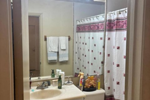 House in Miami, Florida 3 bedrooms, 117.43 sq.m. № 2192719 - photo 10