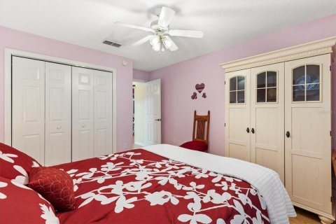 House in The Villages, Florida 3 bedrooms, 219.25 sq.m. № 2362317 - photo 28