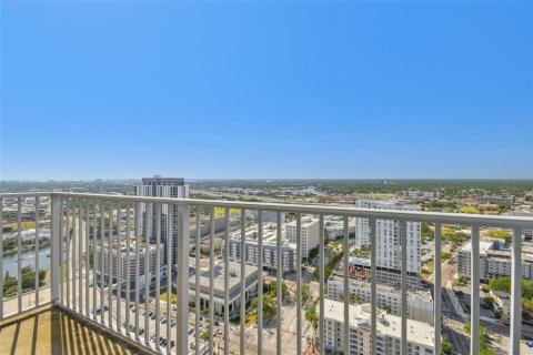 Condominio en venta en Tampa, Florida, 1 dormitorio, 65.4 m2 № 1745409 - foto 26