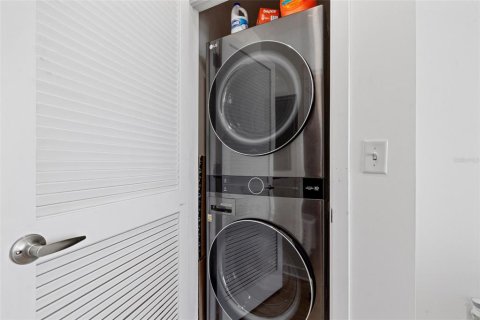 Condominio en venta en Tampa, Florida, 1 dormitorio, 65.4 m2 № 1745409 - foto 22