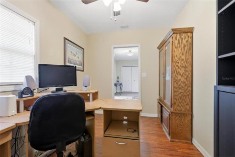 House in DeLand, Florida 5 bedrooms, 268.67 sq.m. № 2202913 - photo 6