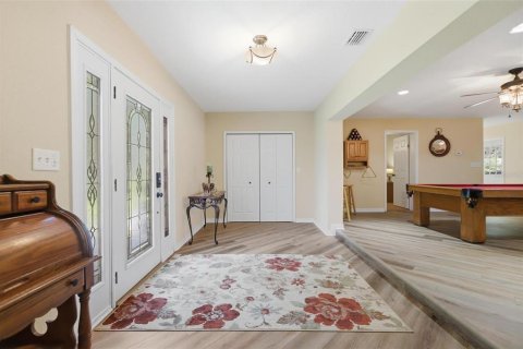 House in DeLand, Florida 5 bedrooms, 268.67 sq.m. № 2202913 - photo 7