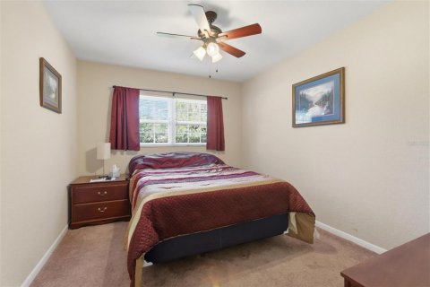 House in DeLand, Florida 5 bedrooms, 268.67 sq.m. № 2202913 - photo 23