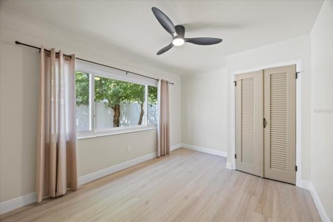 Casa en venta en Saint Petersburg, Florida, 4 dormitorios, 174.1 m2 № 2143076 - foto 12