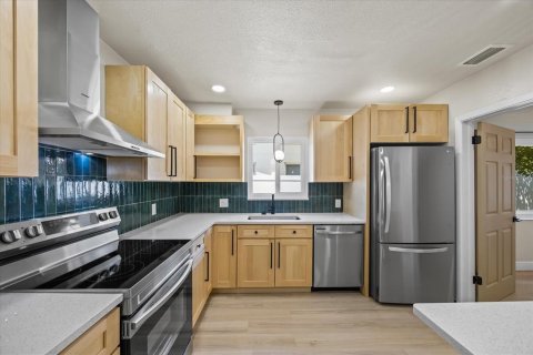 Casa en venta en Saint Petersburg, Florida, 4 dormitorios, 174.1 m2 № 2143076 - foto 25