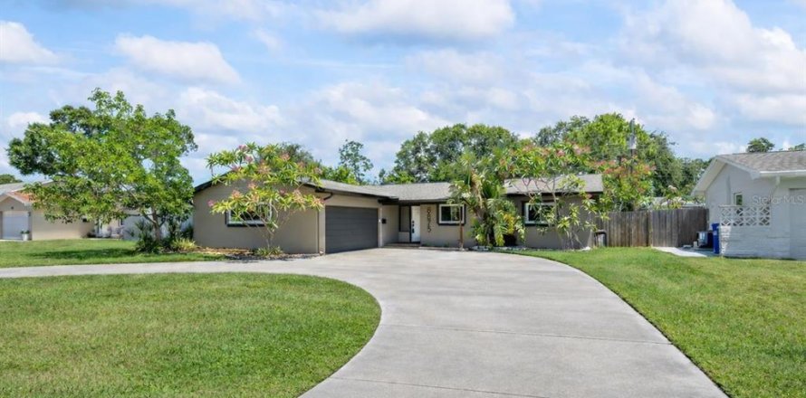 Casa en Saint Petersburg, Florida 4 dormitorios, 174.1 m2 № 2143076