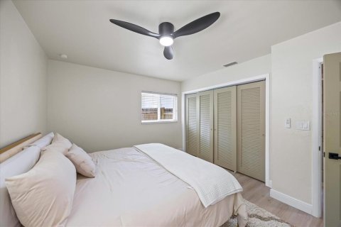 Casa en venta en Saint Petersburg, Florida, 4 dormitorios, 174.1 m2 № 2143076 - foto 28