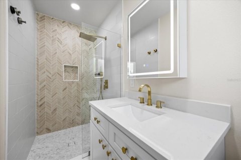Casa en venta en Saint Petersburg, Florida, 4 dormitorios, 174.1 m2 № 2143076 - foto 7