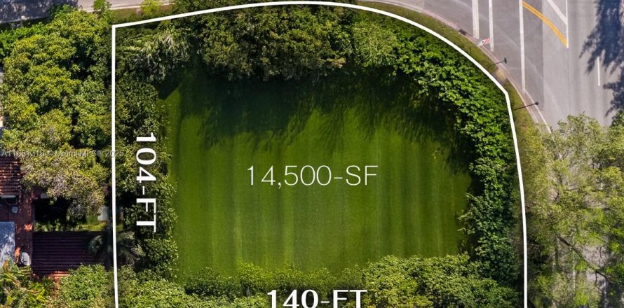 Terreno en Miami Beach, Florida № 2016515