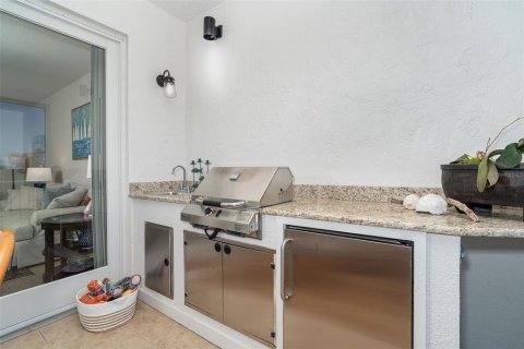 Copropriété à vendre à Placida, Floride: 2 chambres, 156.26 m2 № 2410138 - photo 4