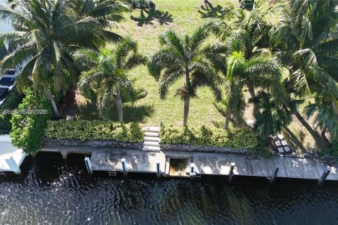 Купить земельный участок в Лайтхаус-Пойнт, Флорида № 1999980 - фото 2