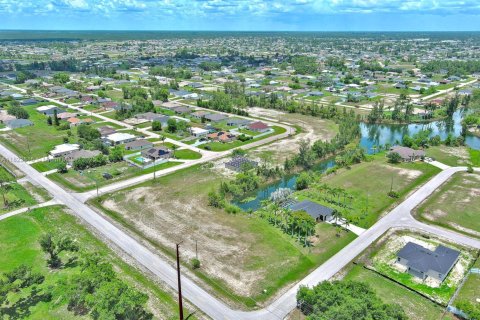 Land in Cape Coral, Florida № 1788458 - photo 8