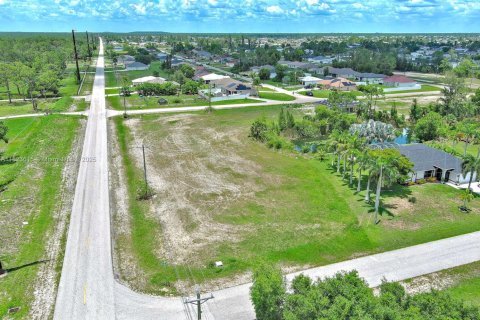 Land in Cape Coral, Florida № 1788458 - photo 3