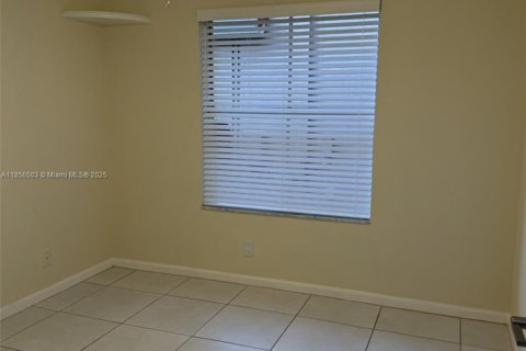 Casa en alquiler en Weston, Florida, 3 dormitorios, 142.33 m2 № 1890932 - foto 23