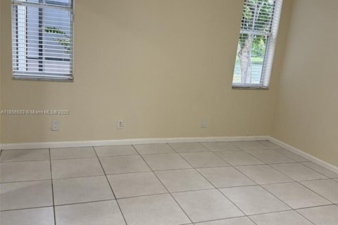 Casa en alquiler en Weston, Florida, 3 dormitorios, 142.33 m2 № 1890932 - foto 25