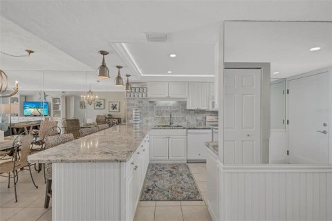 Condominio en venta en Sarasota, Florida, 2 dormitorios, 117.52 m2 № 2351755 - foto 19