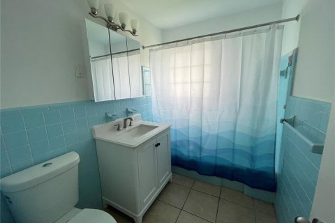 House in Port Charlotte, Florida 2 bedrooms, 115.48 sq.m. № 1898861 - photo 11