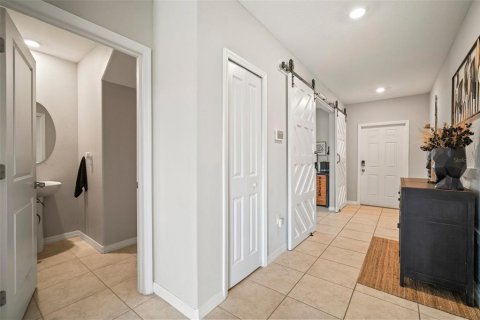 House in Ruskin, Florida 4 bedrooms, 244.8 sq.m. № 1626240 - photo 4