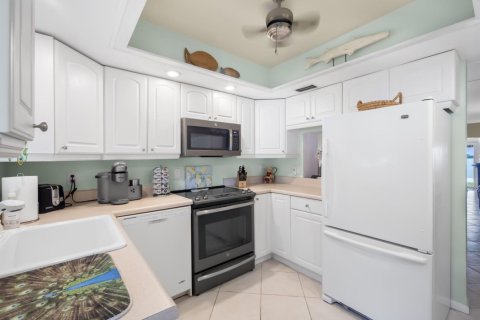 Condo in North Palm Beach, Florida, 2 bedrooms  № 2153818 - photo 10