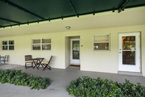 Condo in North Palm Beach, Florida, 2 bedrooms  № 2153818 - photo 16