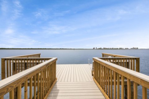 Condo in North Palm Beach, Florida, 2 bedrooms  № 2153818 - photo 4