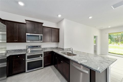 Villa ou maison à louer à Ocala, Floride: 3 chambres, 140.75 m2 № 1810349 - photo 4