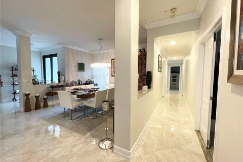 Casa en venta en Weston, Florida, 5 dormitorios, 272.67 m2 № 1772353 - foto 8