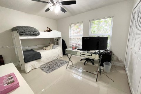 Casa en venta en Weston, Florida, 5 dormitorios, 272.67 m2 № 1772353 - foto 27