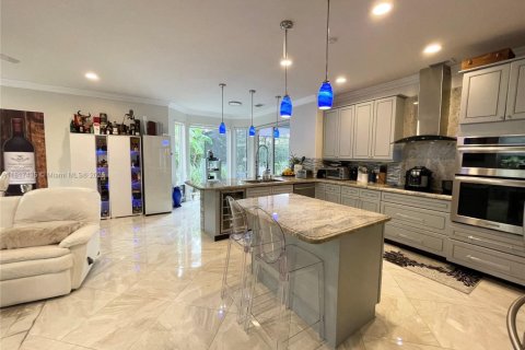 Casa en venta en Weston, Florida, 5 dormitorios, 272.67 m2 № 1772353 - foto 11