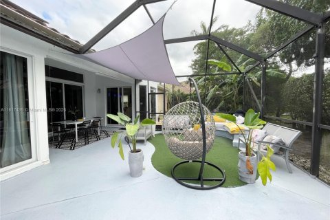 Casa en venta en Weston, Florida, 5 dormitorios, 272.67 m2 № 1772353 - foto 14