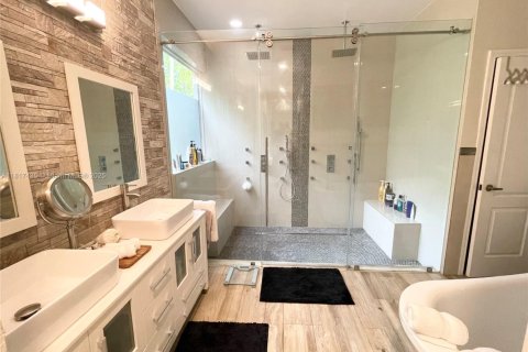 Casa en venta en Weston, Florida, 5 dormitorios, 272.67 m2 № 1772353 - foto 20