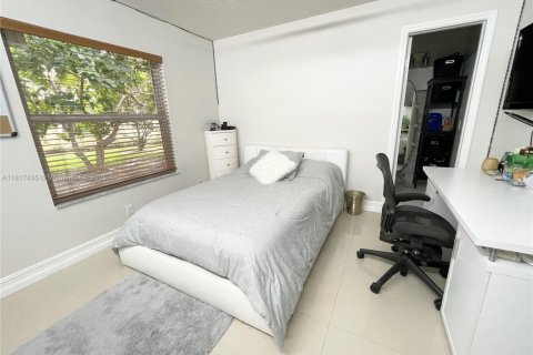 Casa en venta en Weston, Florida, 5 dormitorios, 272.67 m2 № 1772353 - foto 26