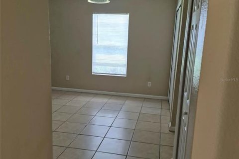House in Palm Coast, Florida 3 bedrooms, 125.42 sq.m. № 2207955 - photo 4