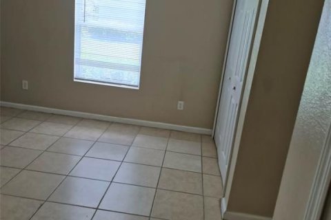 House in Palm Coast, Florida 3 bedrooms, 125.42 sq.m. № 2207955 - photo 10