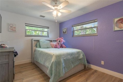 Villa ou maison à vendre à Seminole, Floride: 5 chambres, 344.67 m2 № 2354677 - photo 18