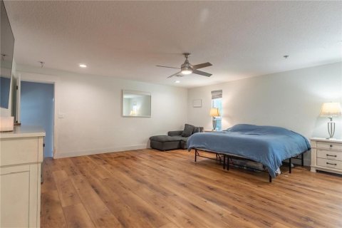 Villa ou maison à vendre à Seminole, Floride: 5 chambres, 344.67 m2 № 2354677 - photo 11
