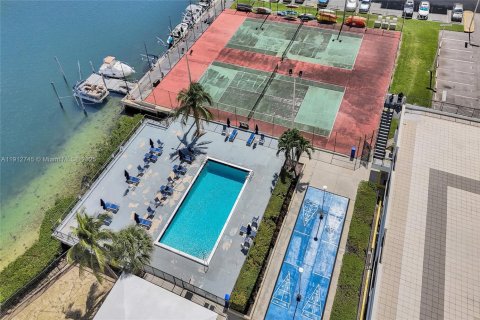 Купить кондоминиум в Авентура, Флорида 1 спальня, 80.82м2, № 1975470 - фото 18