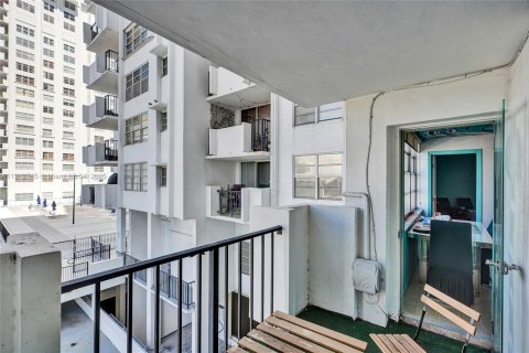 Купить кондоминиум в Авентура, Флорида 1 спальня, 80.82м2, № 1975470 - фото 14