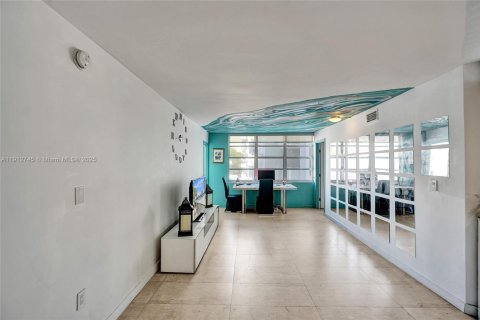 Купить кондоминиум в Авентура, Флорида 1 спальня, 80.82м2, № 1975470 - фото 6